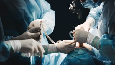 Mas é só uma cirurgia simples…” — é aí que mora o perigo